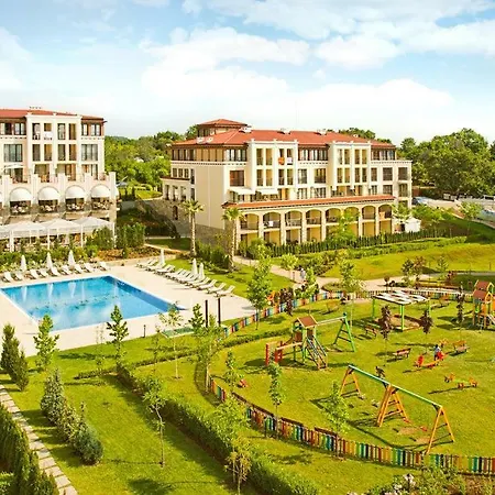 Private In Green Life Beach Apartment