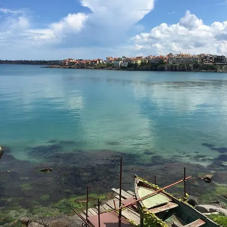 Private In Green Life Beach Apartment Sozopol